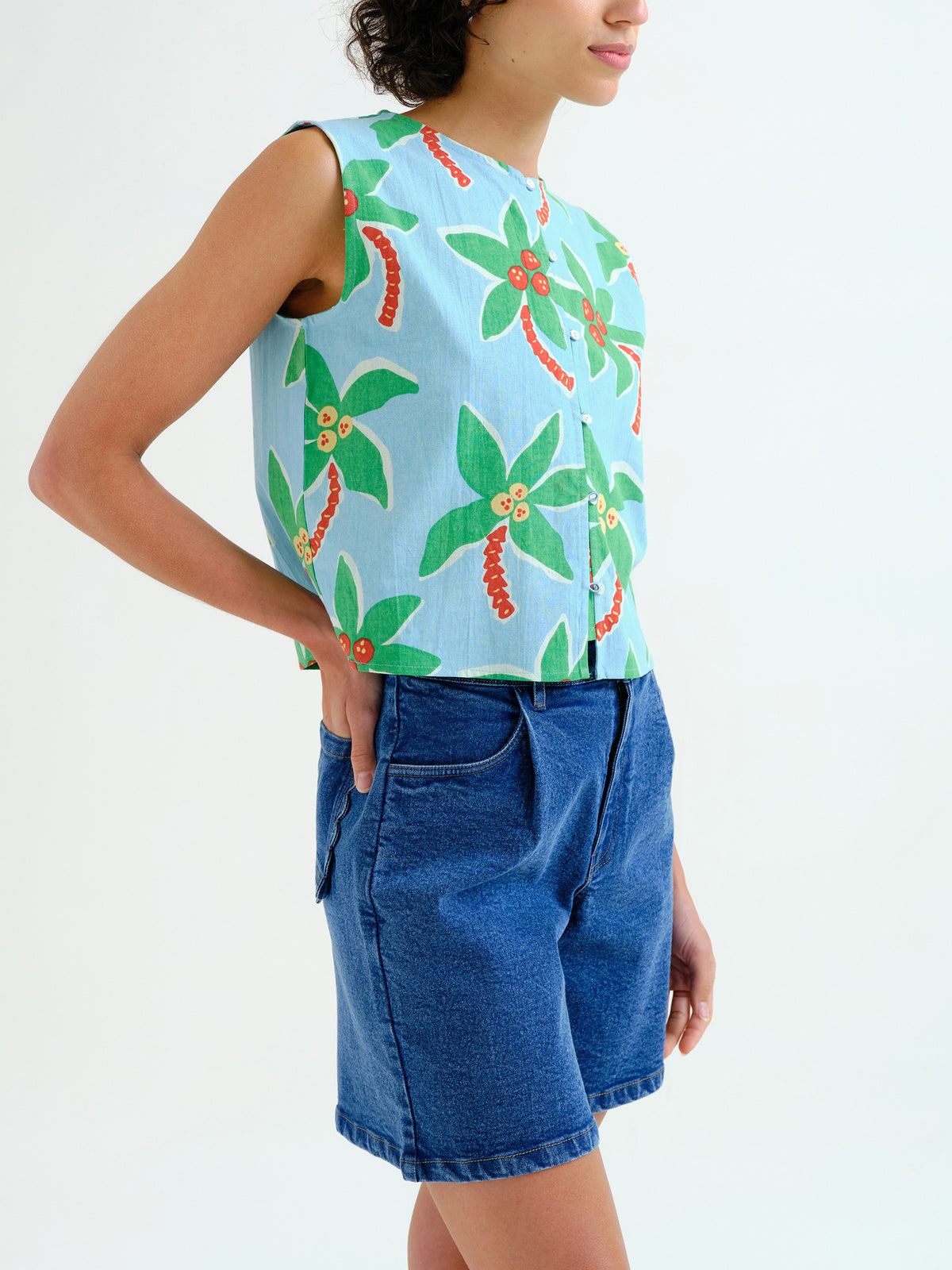 Palm Tank