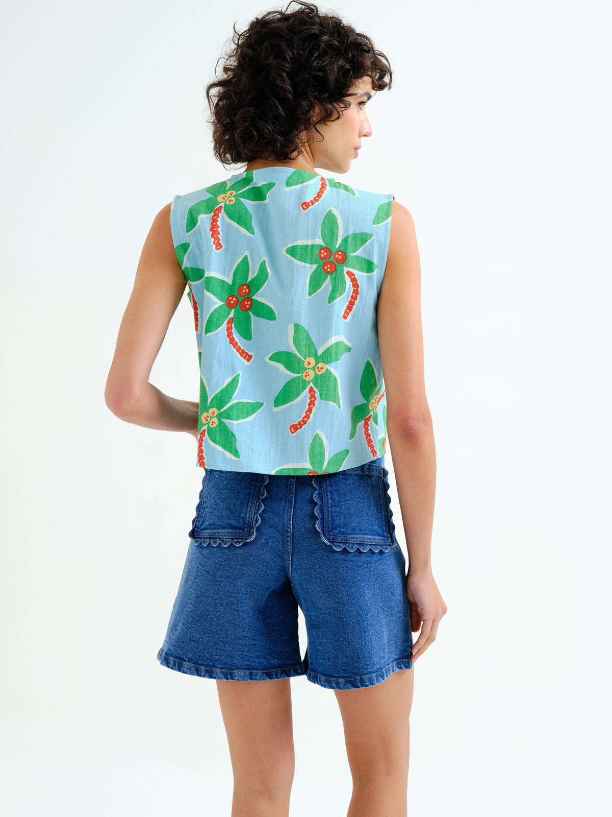 Palm Tank