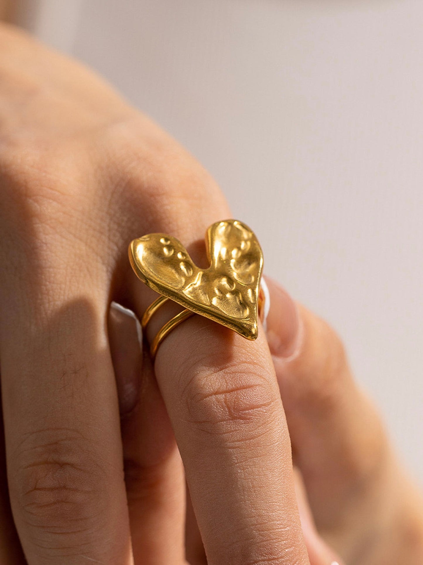 Lovestruck 18K Abstract Ring