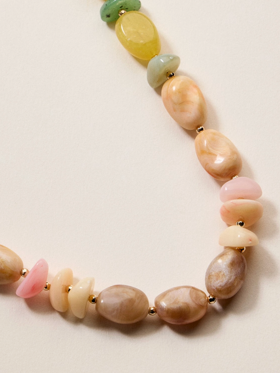 nicola beaded necklace