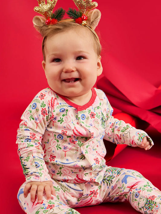 Sugar Plum Dreams Modal Magnetic Footie