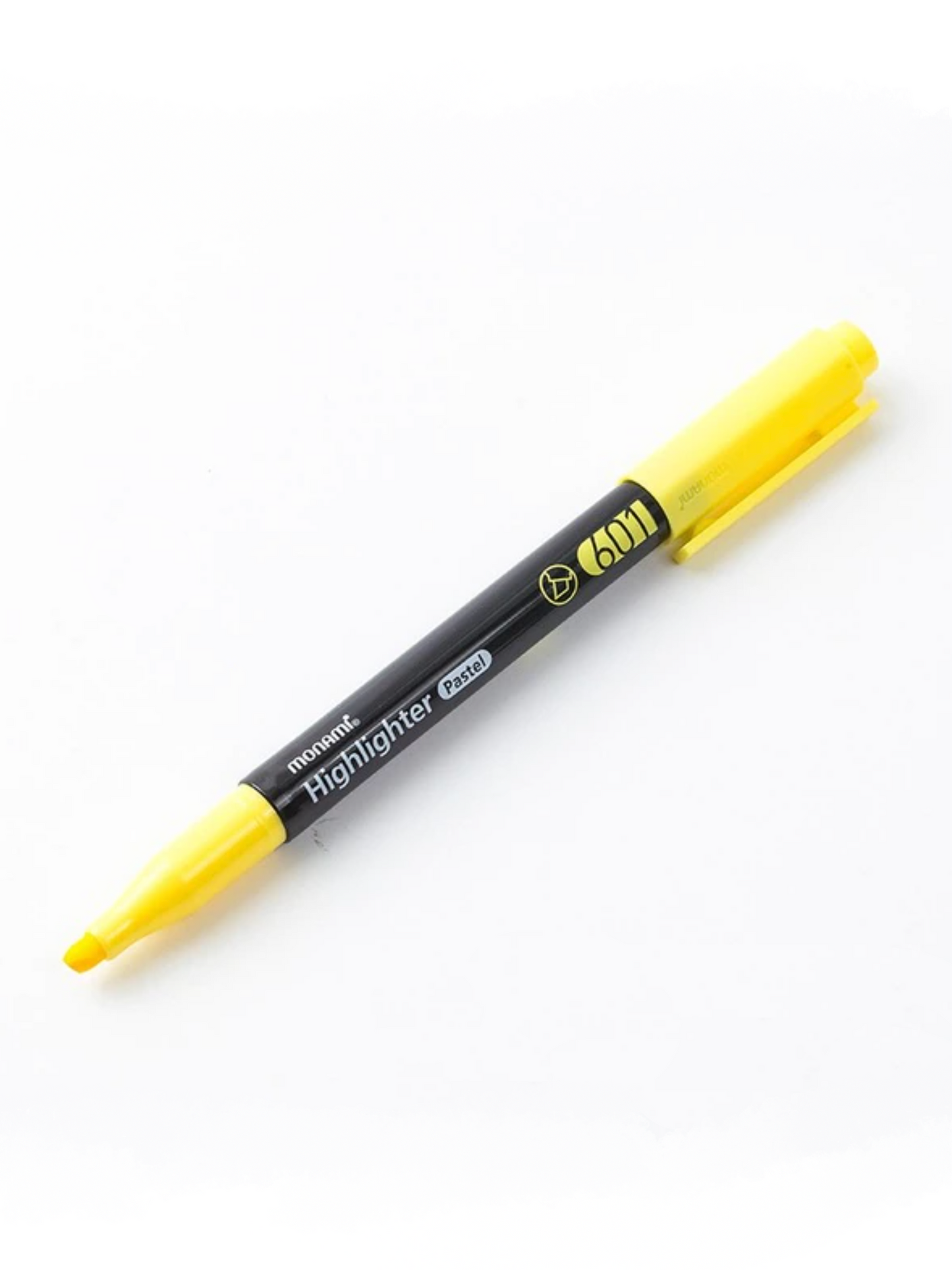 pastel yellow monami highlighter