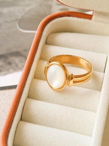Sandy Shores Shell Ring