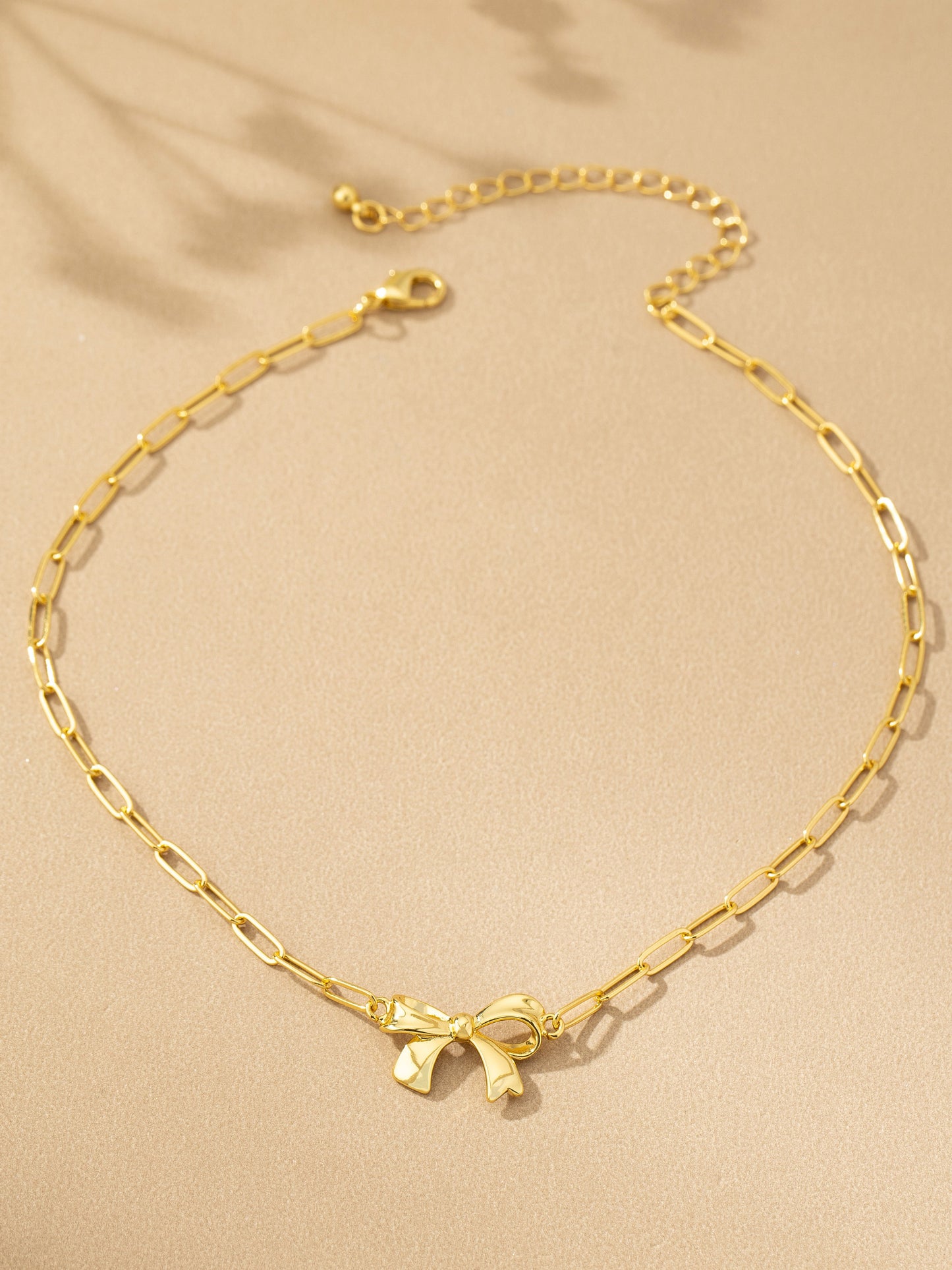 Gold Bow Chain Necklace