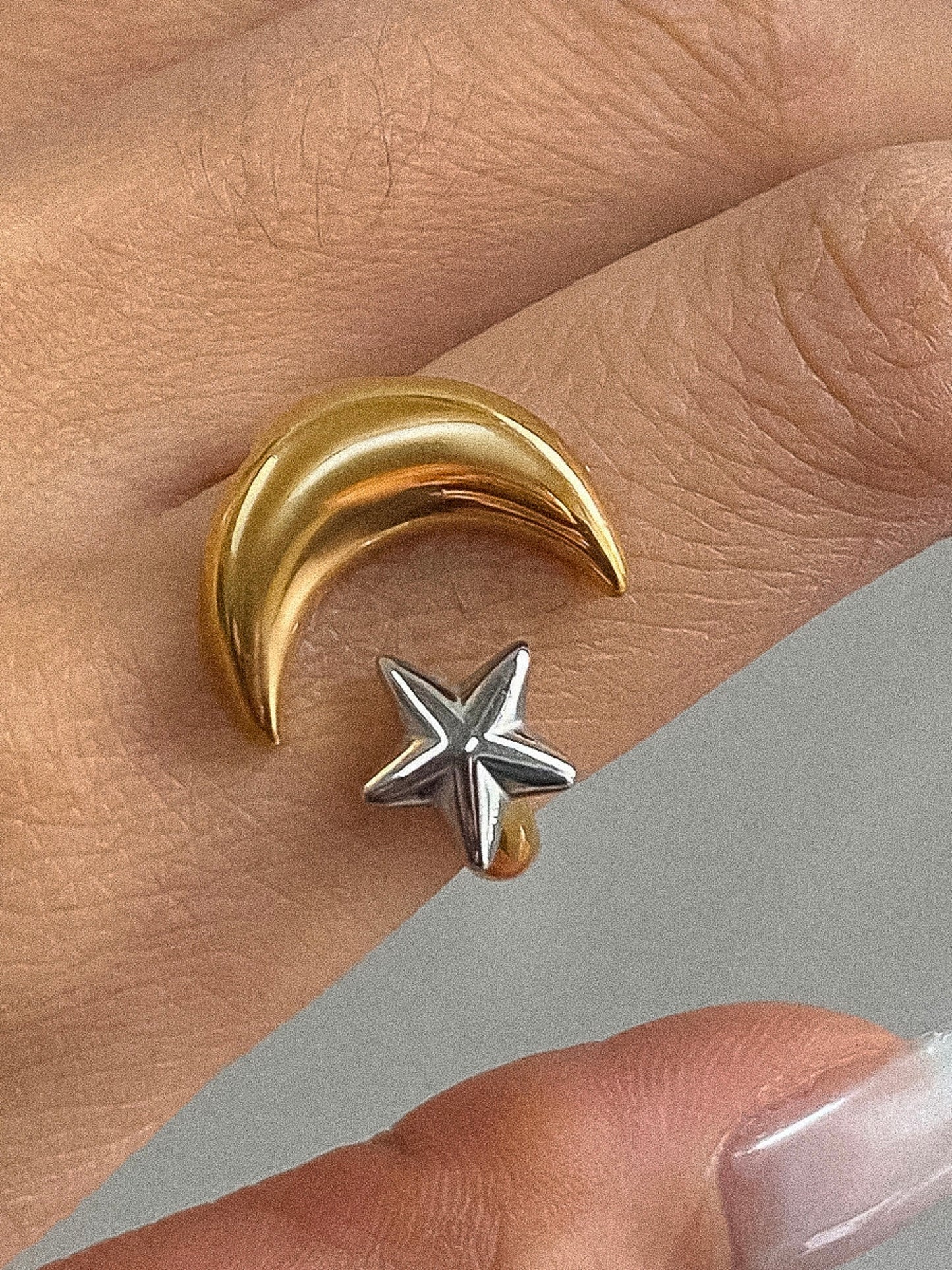 Under the Starlight Ring