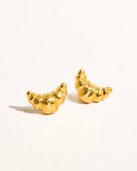 18k Gold Croissant Stud