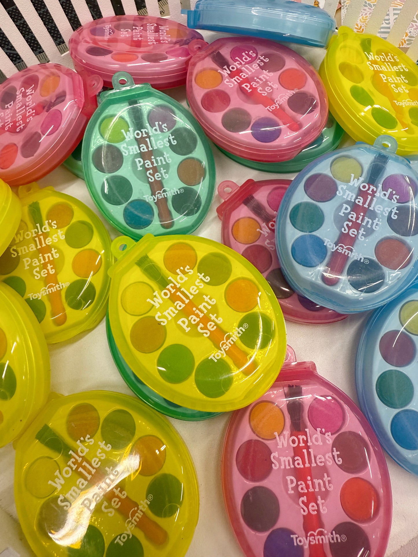 World's Smallest Paint Set