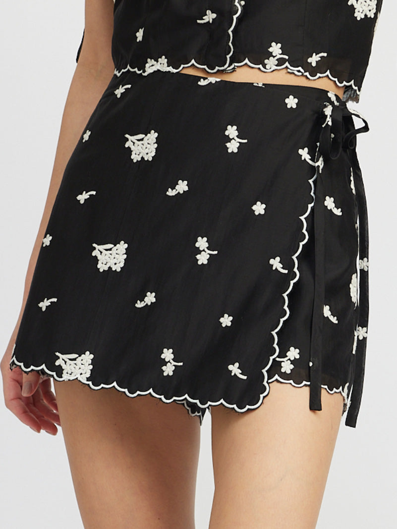 anastasia black embroidered skort