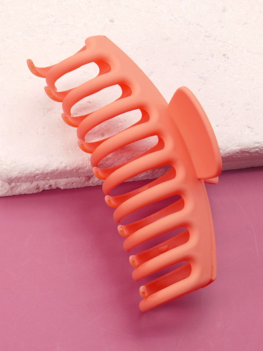 bright peach hair claw clip