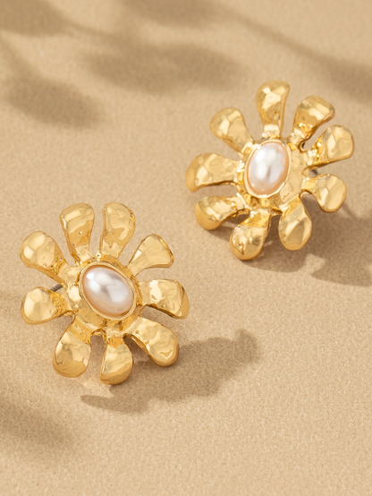 Chunky Pearl Flower Earrings