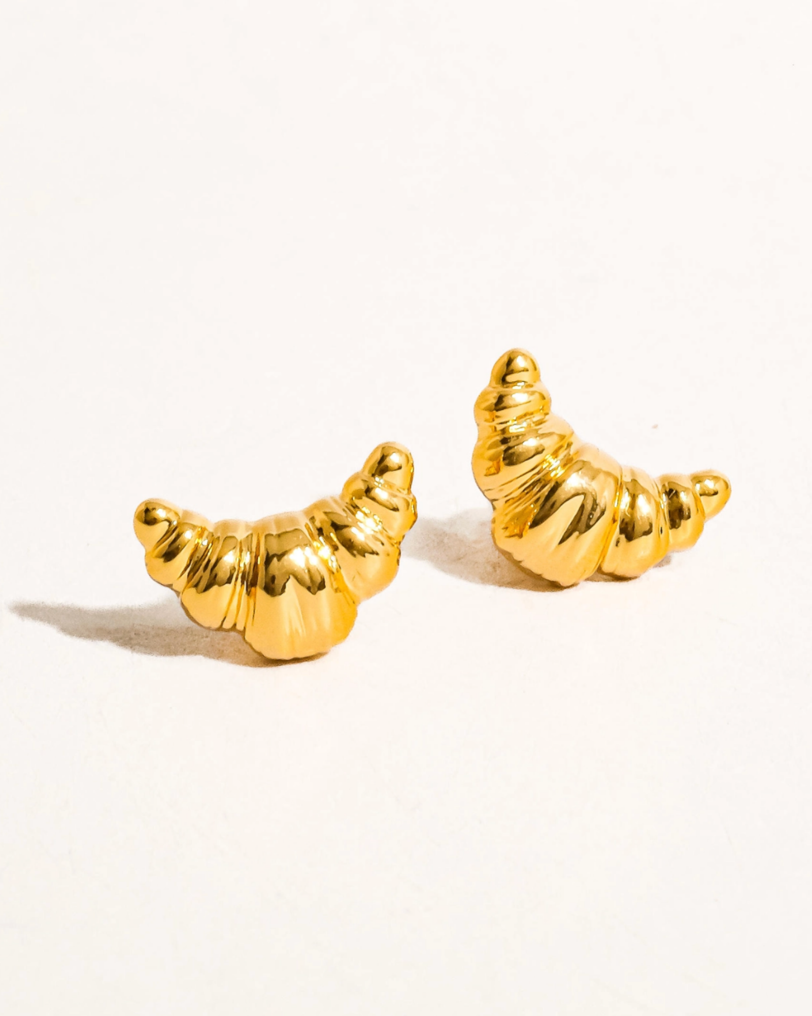 gaëlle 18k gold-plated croissant stud earrings