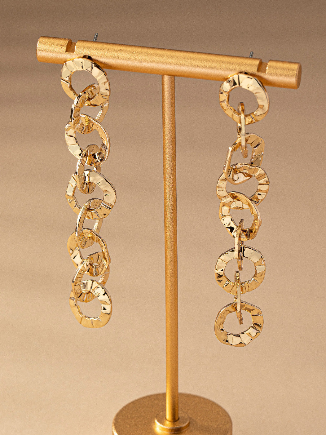 gold hammered link earrings