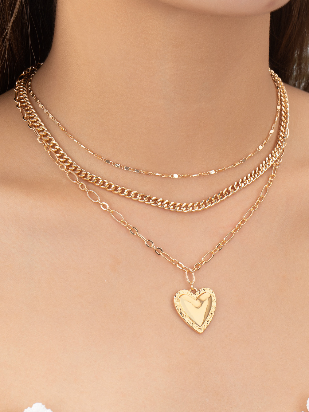 gold heart layered pendant necklace