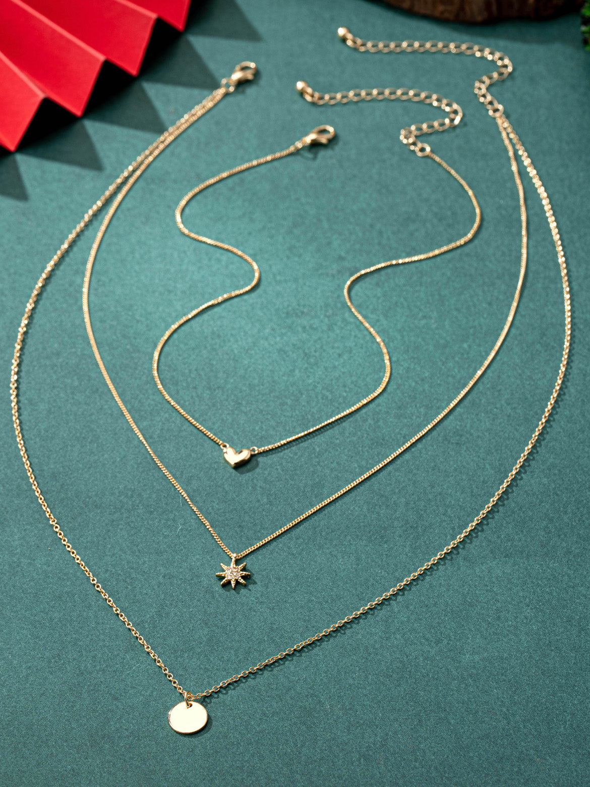 gold pendant layered necklace