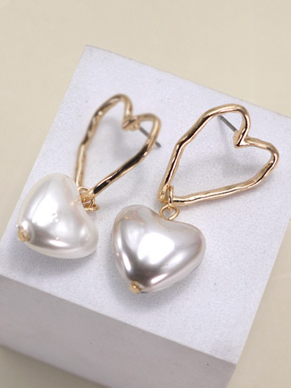 hammered heart pearl earrings