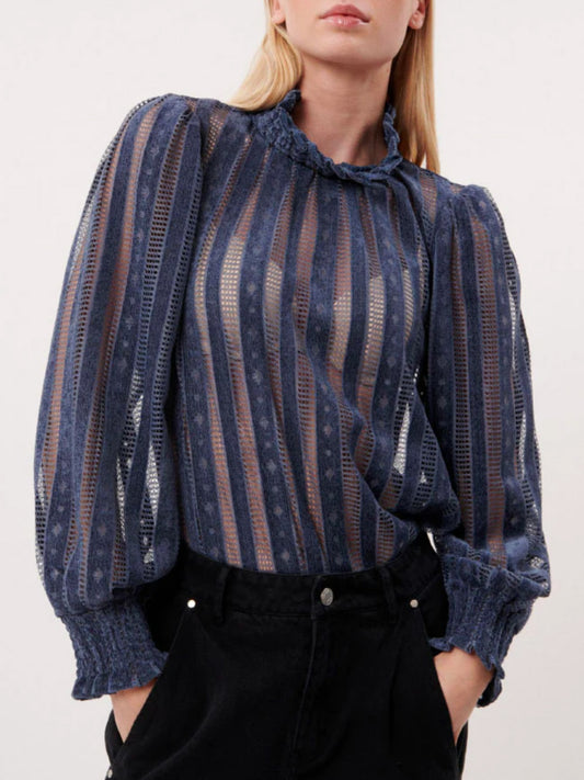 lan turtleneck blouse