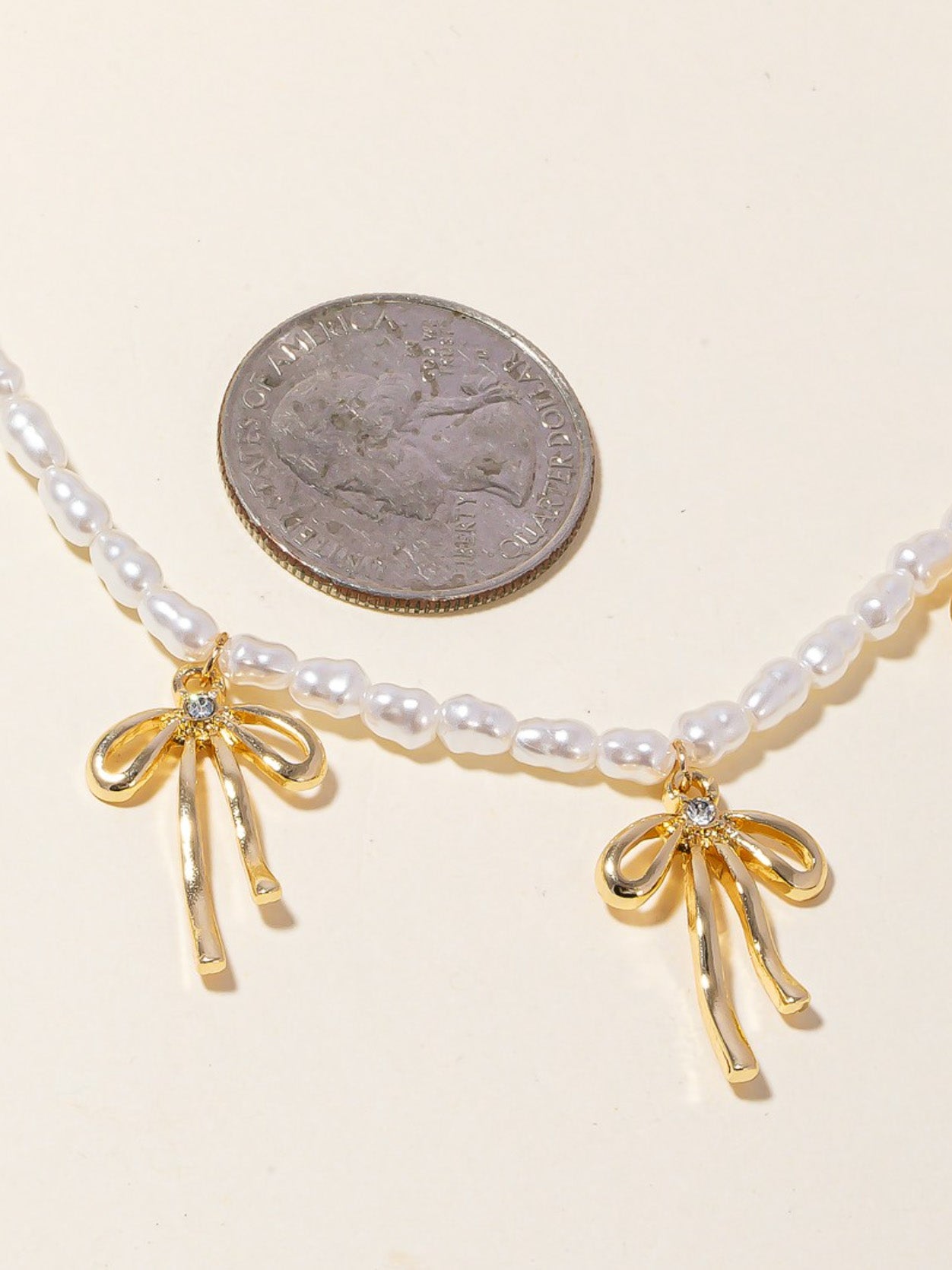 lulu pearled bow necklace