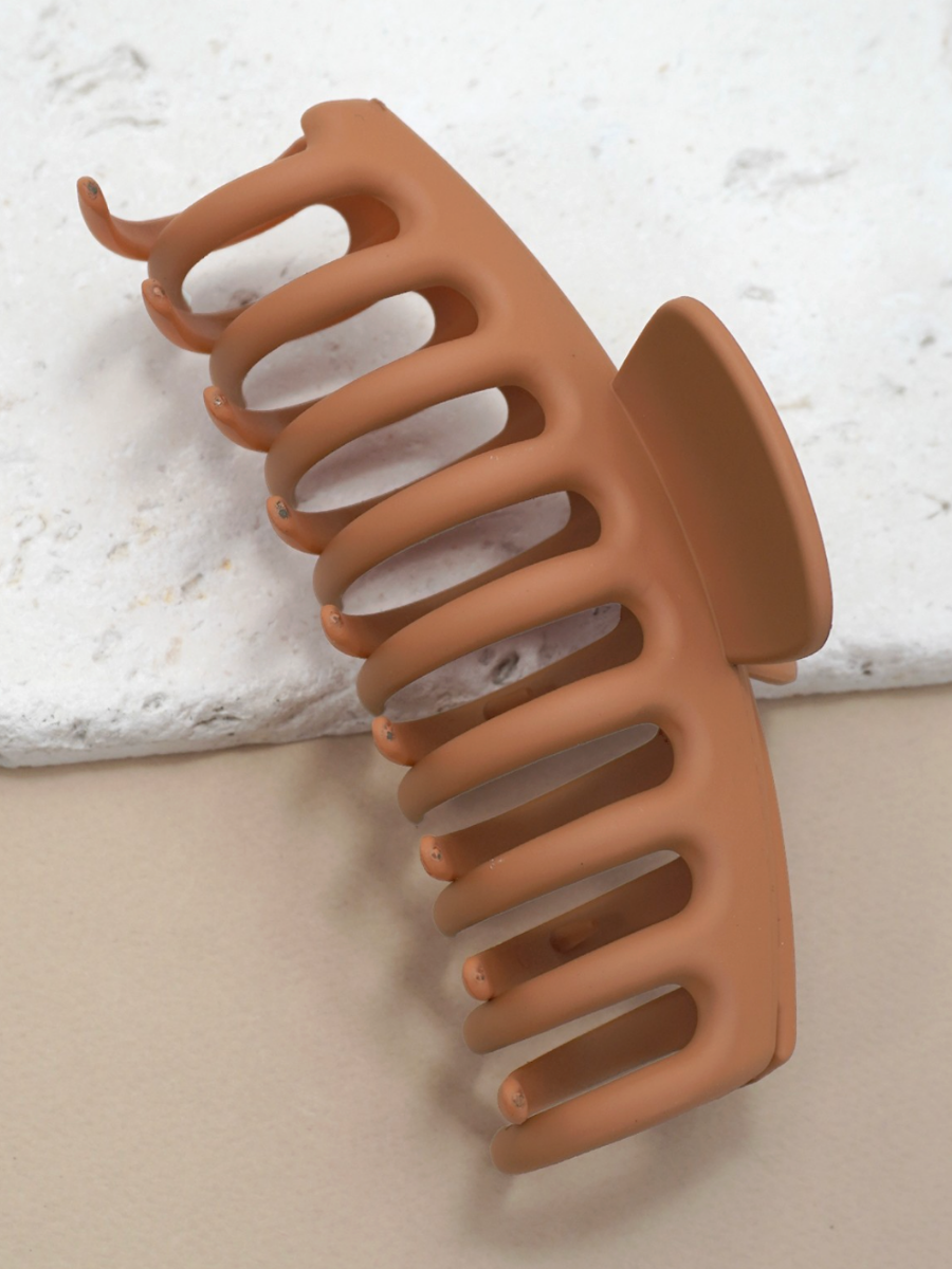mocha classic hair claw clip