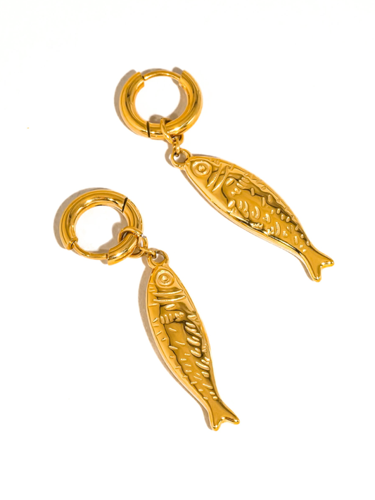nibe 18k gold-plated fish huggies