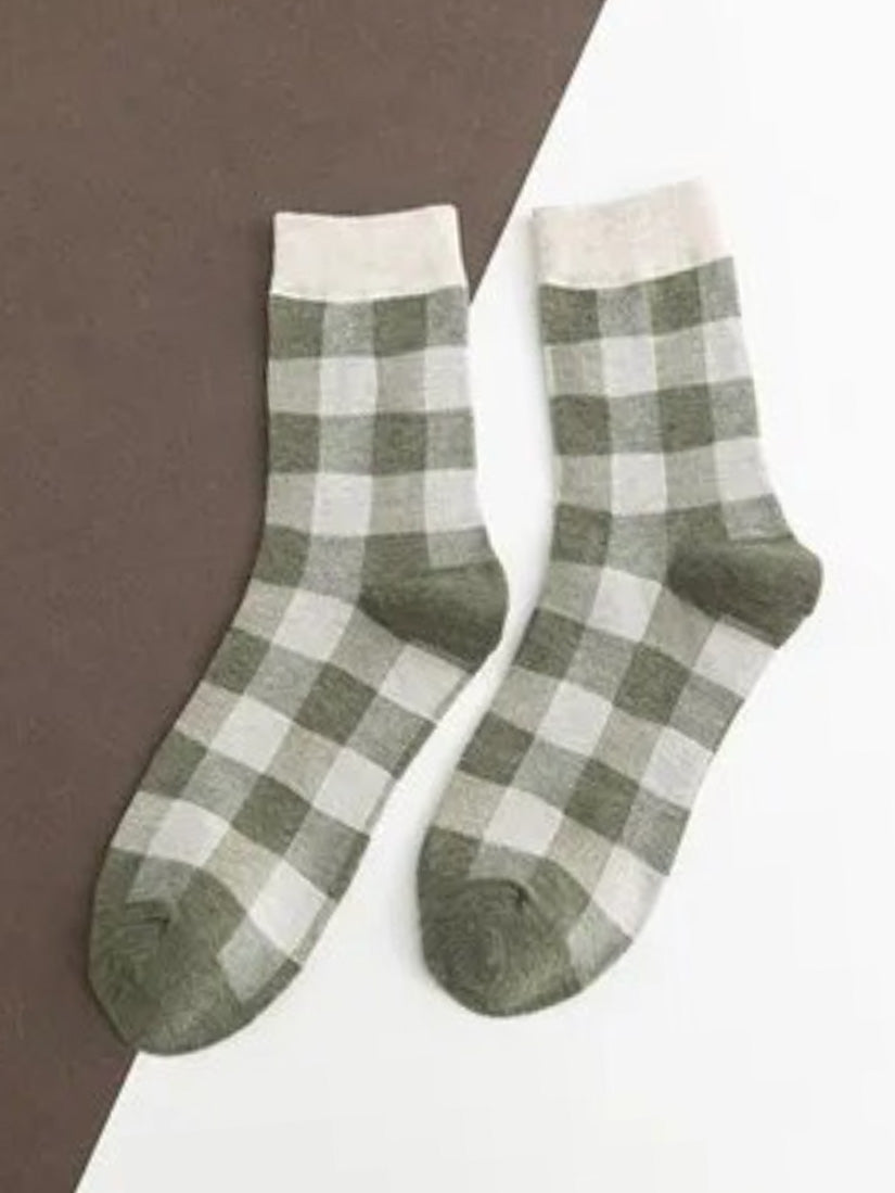 olive plaid socks