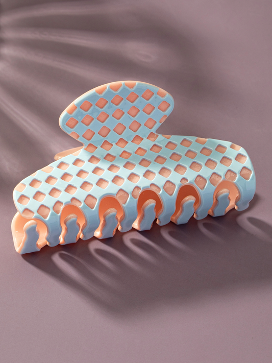 pale blue checkered hair claw clip