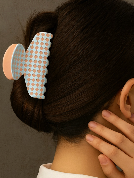 pale blue checkered hair claw clip