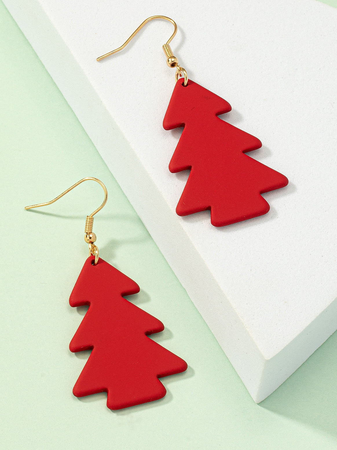 red holiday tree dangly earrings