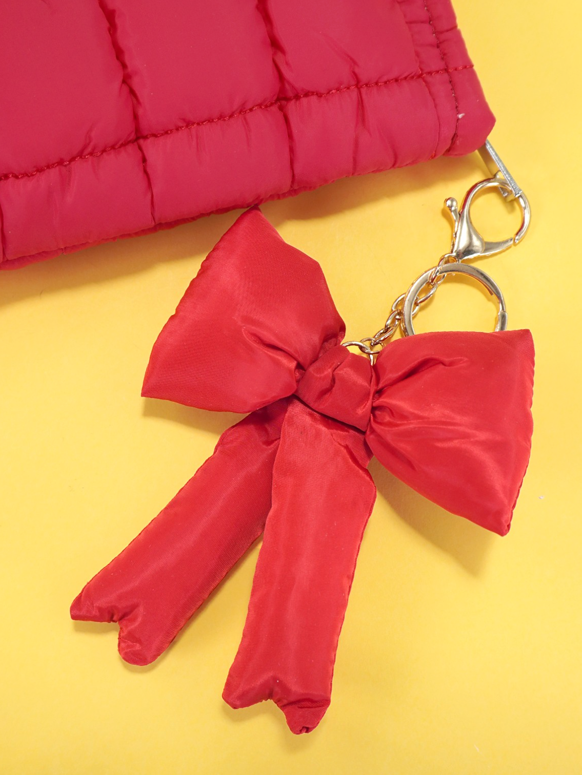 red puffy bow keychain