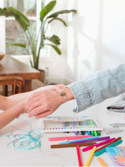 shrink-its! BFF DIY shrink art kit