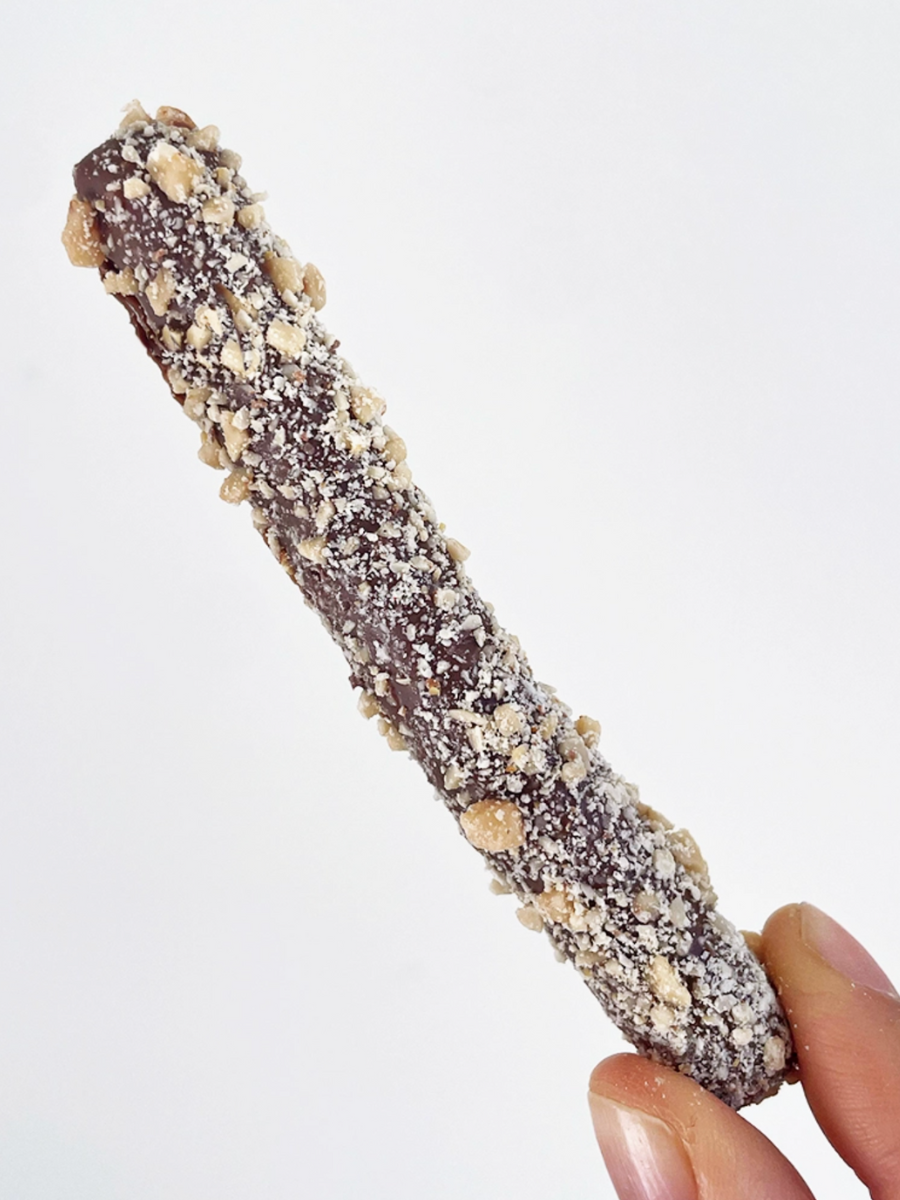 toffee chocolate covered pretzels snack pack