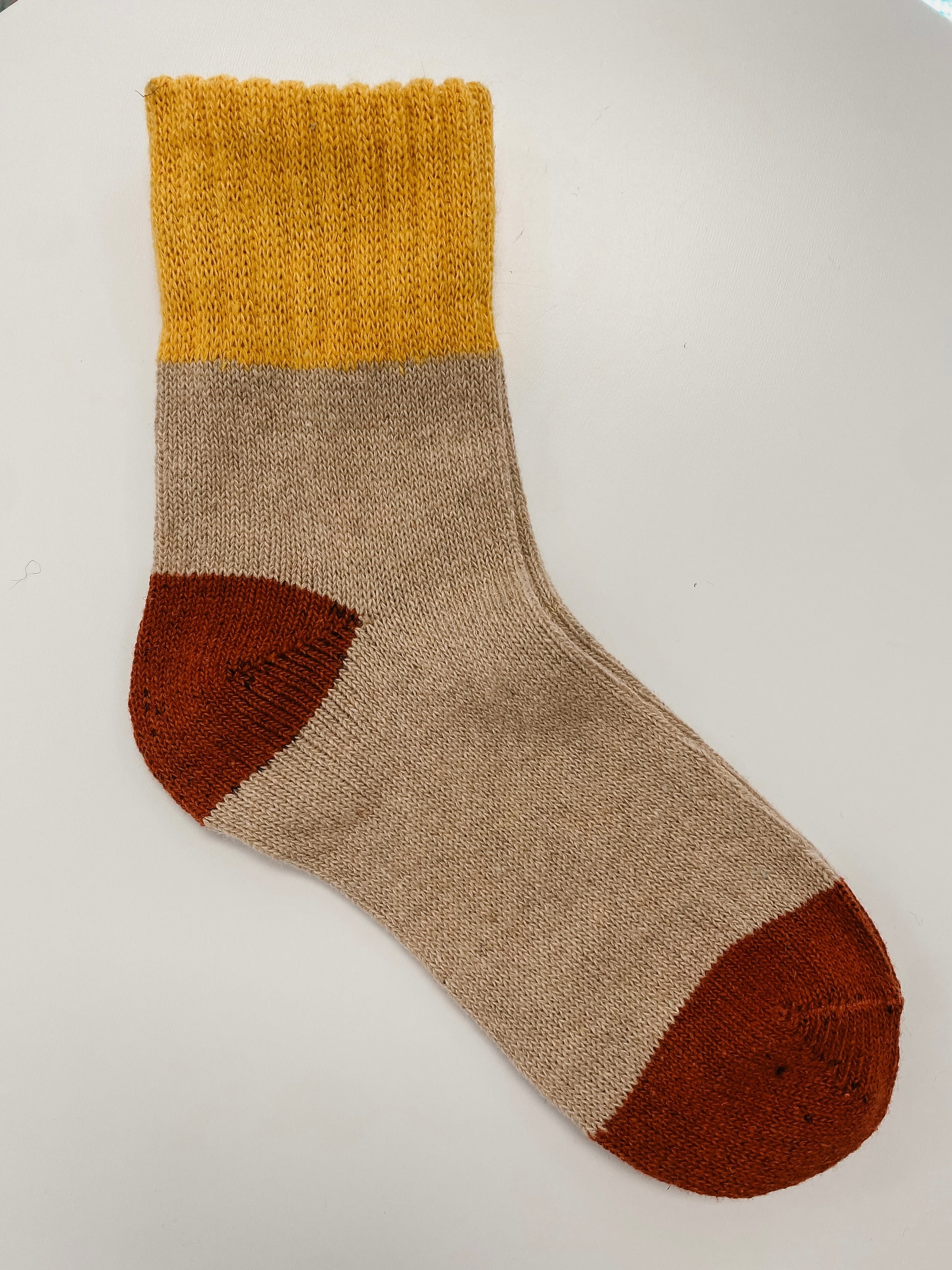 yellow cuff + sand color block socks