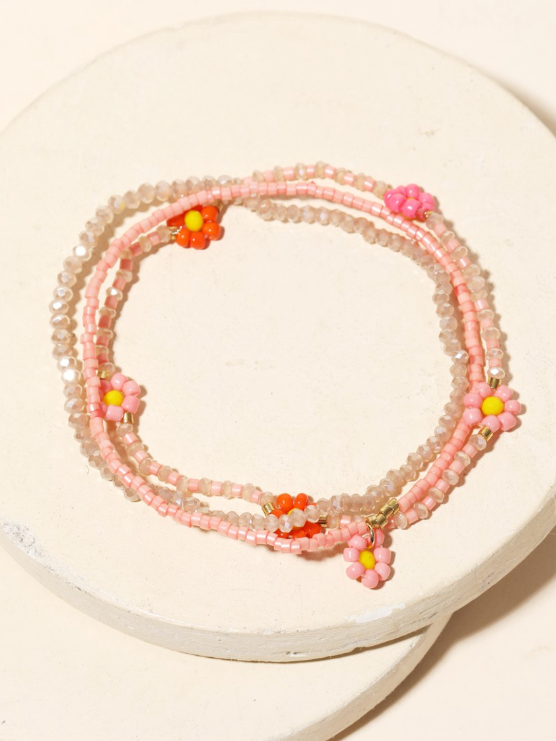 pink daisy beaded bracelet